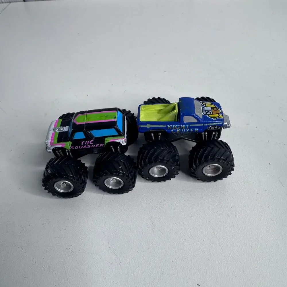 Monster Jam Mighty Minis Lot 4 MINI Monster Truck Toy Vehicles Squasher Cruzer